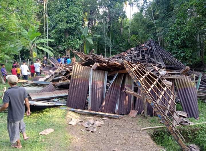 Tak Layak Huni, Rumah Janda Tua Ambruk