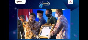 Walikota Lubuk Linggau Terima Penghargaan Daerah Paling Transparan dari LKPP RI