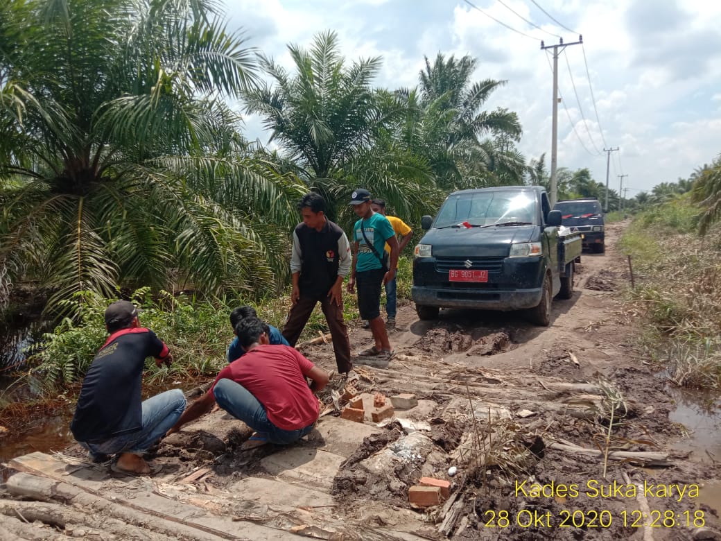 Warga Tiga Desa Terancam Terisolir