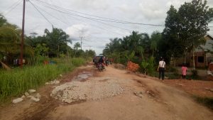 Akses Jalan menuju Pasar BCL Rusak