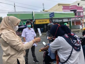 Dalam Rangka HPN Ke-75, SMSI Gandeng Dinkes Bagi Masker Gratis