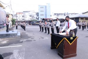 Gagalkan Penyelundupan Baby Lobster, 11 Personil Polsek Sungsang Terima Penghargaan
