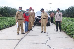 Lakukan Monitoring, Slamet Sumosentono, SH Lakukan Pengecekan Pembangunan Jalan Suak Tapeh Pulau Rimau