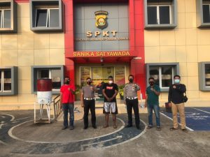 Ungkap Kasus Pelaku Tabrak Lari, Kasatlantas mendapat Papan ucapan terima kasih dari Keluarga Korban