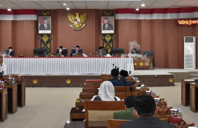 DPRD Dengarkan Pengantar LPJ 2021 Bupati Ogan Ilir