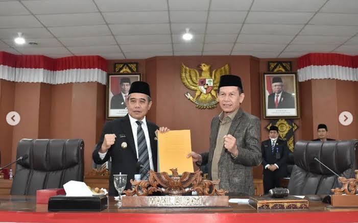 DPRD Ogan Ilir Gelar Paripurna Pandangan Umum Fraksi Terkait Perda Lingkungan Hidup