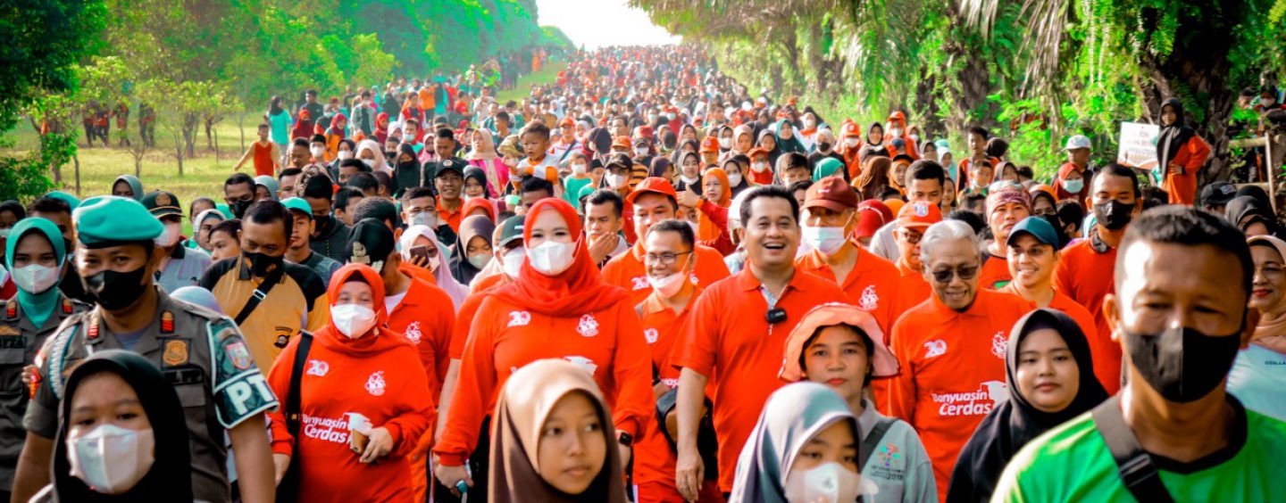 Bupati Bersama Ribuan Masyarakat Ikuti Jalan Santai, Sambut HUT Banyuasin ke-20