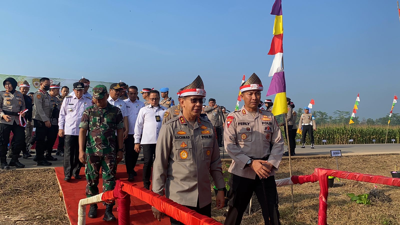 Peduli Penghijauan, Polres Banyuasin Bersama Kapolda Lakukan Penanaman 1000 Pohon