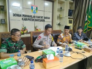 Terkait Kericuhan dan Pembakaran di Desa Paldas, Masyarakat Meminta Pihak PT BCM Cabut Laporan Polisi dan Tidak Melakukan Aktivitas Operasional Dilapangan