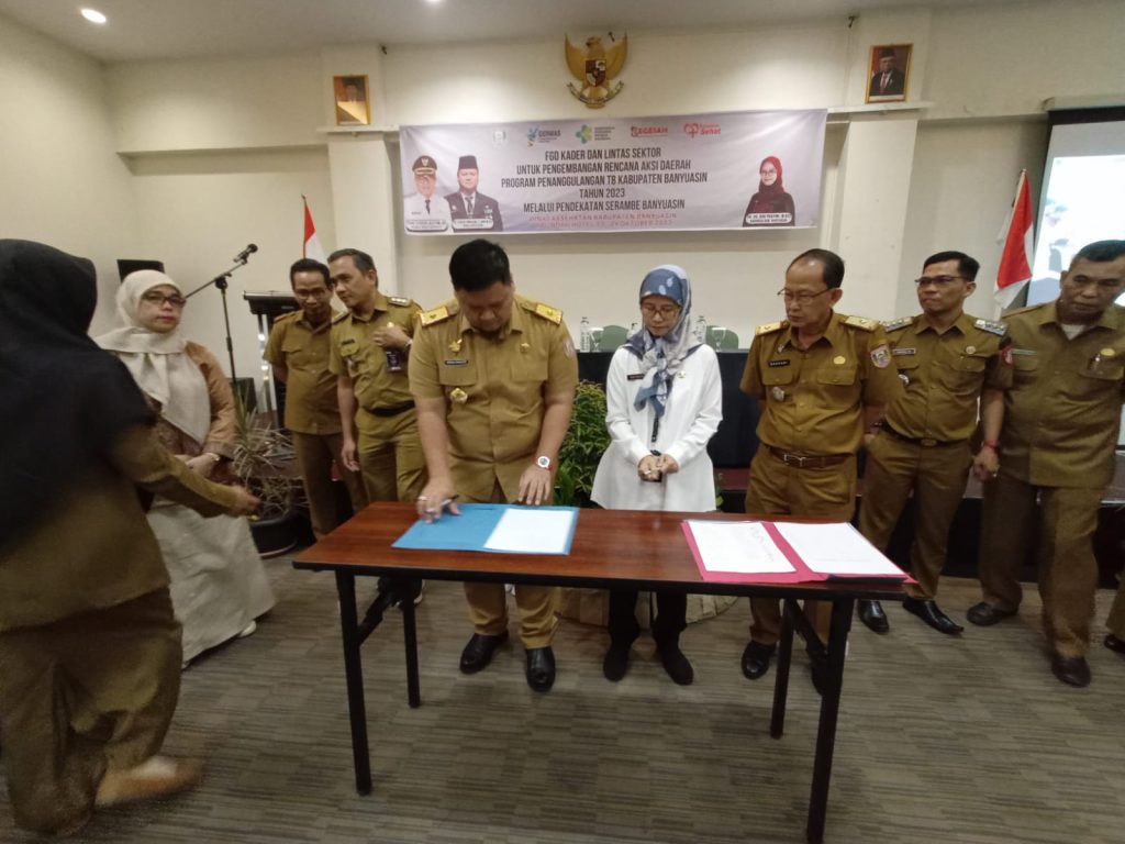 Wakili Pj. Bupati, Sekda Banyuasin Erwin Ibrahim Buka FGD Komitmen Dan Dukungan Bersama Strategi Pengendalian TB Melalui Pendekatan SERAMBE Banyuasin.