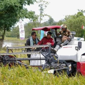 Diujung Kepemimpinan, Bupati Askolani Dan Wakil Bupati Slamet Akan Menerima Penghargaan Adhikarya Pembangunan Pertanian Dari Kementerian Pertanian RI.