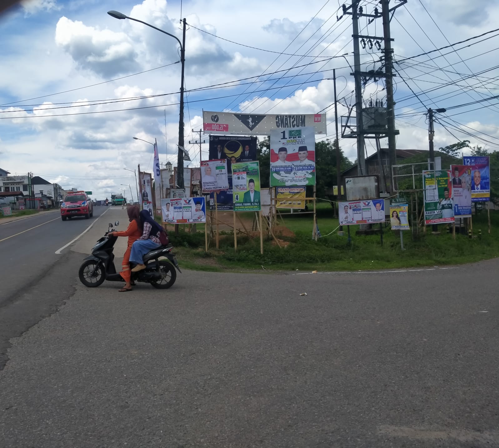 Caleg Parpol Kualisi Gama di Banyuasin Tidak Solid, Foto Ganjar-Mahfud Tak di Pasang Pada Banner Caleg