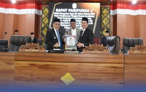 Anggota DPRD OI Sampaikan Pandangan Umum Fraksi-fraksi Tentang LKPJ Bupati OI Tahun Anggaran 2023