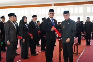 Hani S. Rustam Lantik 5 Pejabat Pimpinan Tinggi Pratama dan 10 Pejabat Fungsional Tertentu di Lingkungan Pemerintah Kabupaten Banyuasin