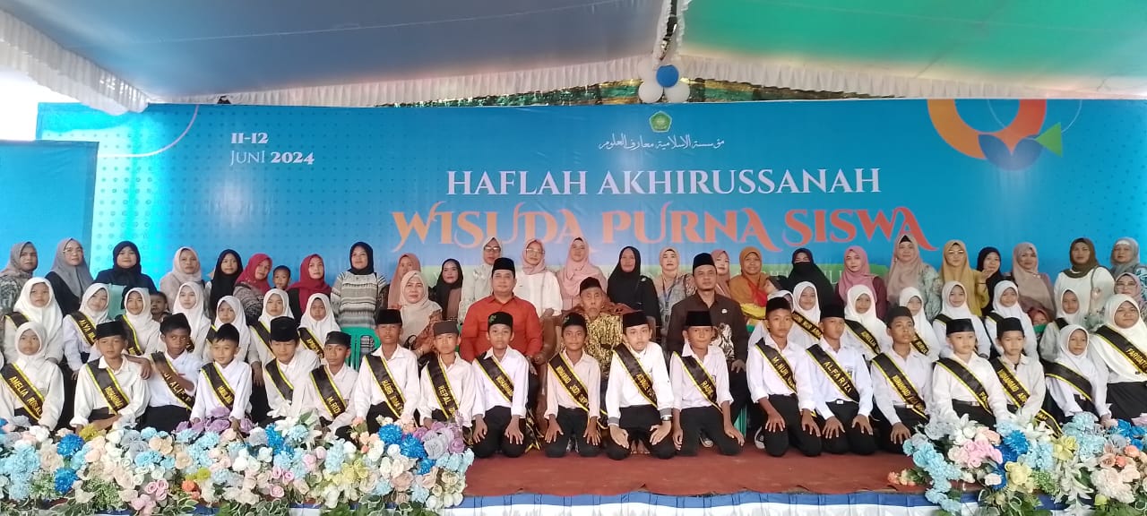 Hadiri Haflah di Ponpes Ma’ariful Ulum, Emak-emak Doakan H Askolani Jadi Bupati Banyuasin Lagi