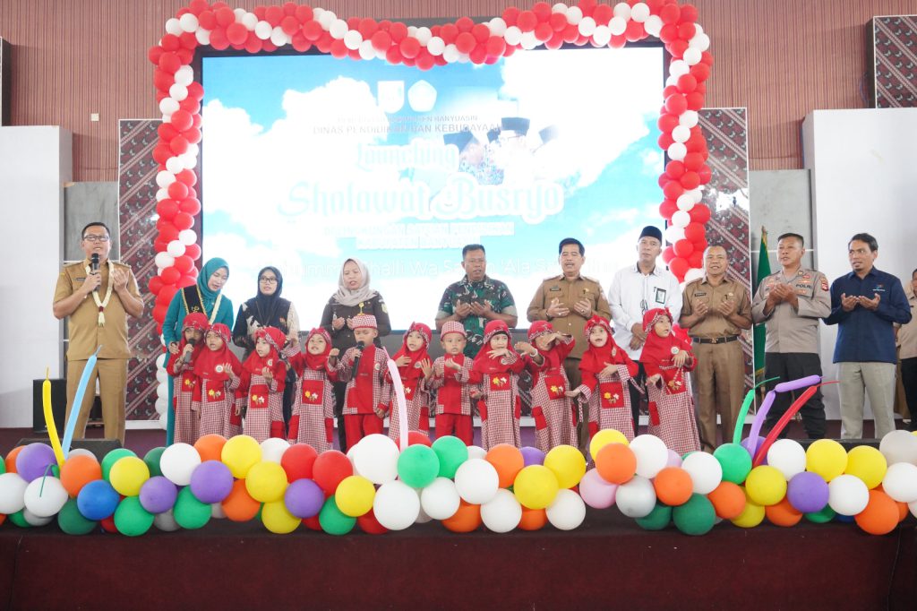 Pj. Bupati Banyuasin M.Farid Launching Gerakan Ayo Bersholawat Di Satuan Pendidikan Dan Kukuhkan Bunda Paud Kabupaten