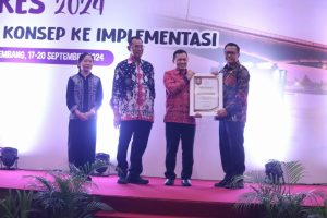 Pj. Bupati Banyuasin Terima Penghargaan Penanggulangan AIDS-TBC- MALARIA Tahun 2024