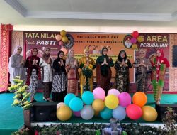 Pertemuan Rutin DWP Kelas II Banyuasin Gelar Fashion Show