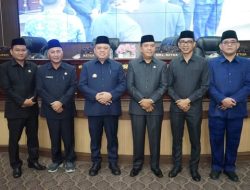 Sampaikan LKPJ dan Pamit, Pj Bupati Muba H. Sandi Fahlepi Apresiasi Masyarakat dan DPRD