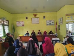 Terima Bantuan Triwulan Pertama, Penerima BLT-DD Tanjung Agung Tersenyum Bahagia