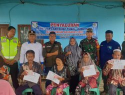 Pemerintah Desa Bunga Karang Salurkan BLT-DD Tiga Bulan Sekaligus Pada 32 KPM