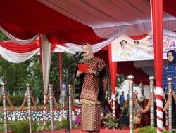Pimpin Upacara Peringatan Hardiknas 2025, Wabup Netta Bacakan Pidato Resmi Menteri Pendidikan Dasar Dan Menengah Republik Indonesia