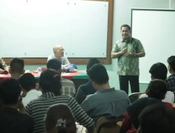 Perdana! Bupati Banyuasin Ngajar Fakultas Hukum IBA Palembang