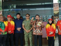 Janjikan Tambahan Bonus Untuk Atlet, Bupati Banyuasin Lepas Kontingen Menuju Porprov XV Sumsel Di Muba 