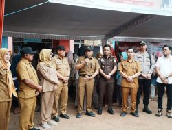 Kasi Intelijen P. Jefri Leo Candra, S.H mewakili Kepala Kejaksaan Negeri Banyuasin Erni Yusnita, SH.,MH Menghadiri Kegiatan Gerakan Pangan Murah