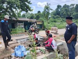 Respon Cepat Keluhan Masyarakat, Kadis PUPR Banyuasin  Turun Langsung Ke Lokasi Jalan Amblas