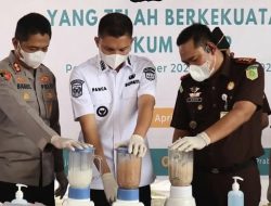 Bupati Ogan Ilir Turut Musnahkan BB dari 75 Perkara Inkrah, Ada Sabu, Ganja, Ekstasi, Hingga Sajam