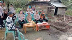 Wujud Polri Presisi, Kapolda Sumsel Irjen Pol Sandi Nugroho Diwakili Karo SDM Pimpin Langsung Bedah Rumah Lansia Tidak Layak Huni