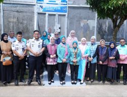 Tinjau Batik Binaan Lapas Banyuasin, Ketua TP-PKK Sumsel Dorong Inovasi Pewarna Alami