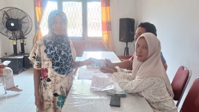 Kepala Desa Kuala Puntian Salurkan BLT Dana Desa Triwulan III Tahun 2026 kepada 27 KPM