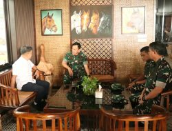 Pangdam II/Sriwijaya Kunjungi PT Arwana Citramulia, Teken MoU dan Salurkan 5.000 Paket Sembako